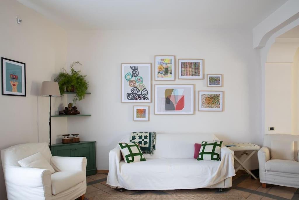 La Terrazza Nel Borgo Apartment Bracciano  Exterior photo