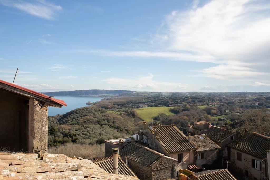 La Terrazza Nel Borgo Apartment Bracciano  Exterior photo
